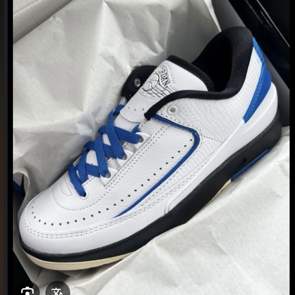 Men’s shoes